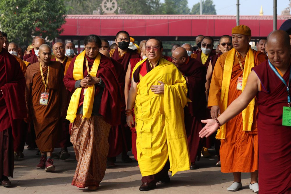 Offerings and prayers with Tai Situ Rinpoche at the Mahabodhi Temple in Bodhgaya