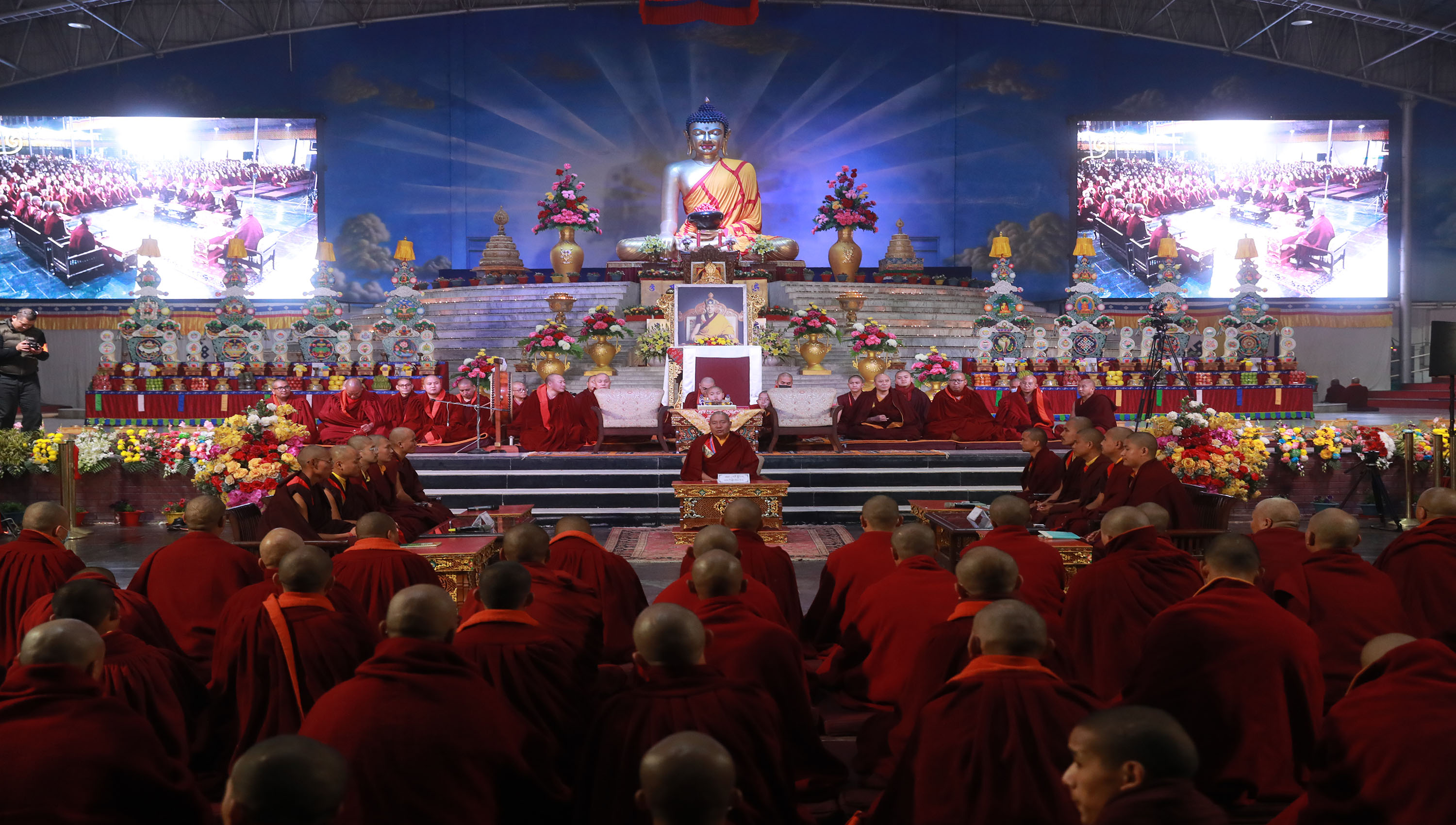 Western Style Debate on Second Day of the Kagyu Monlam