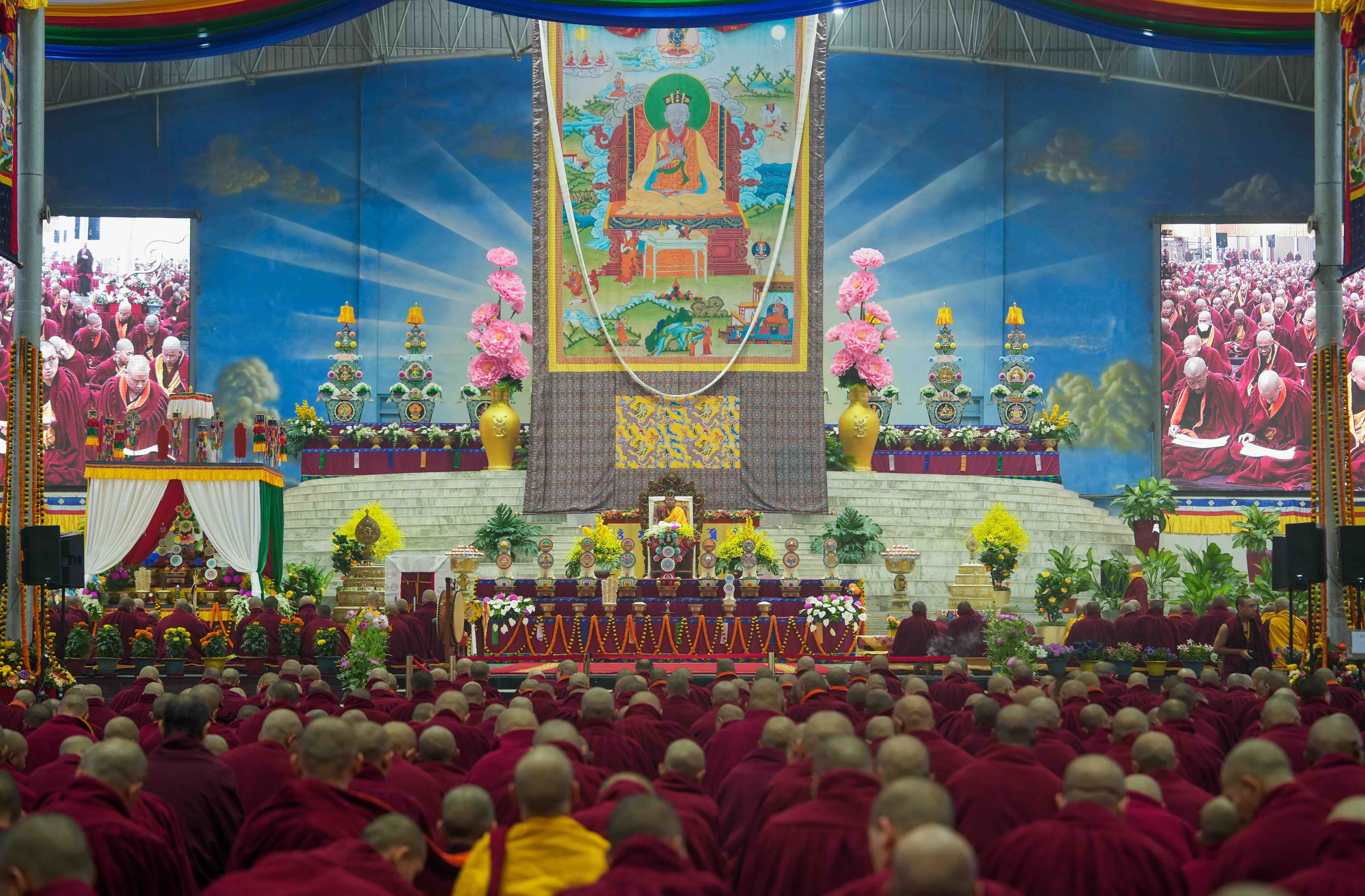 ༧གོང་ས་མཆོག་གི་སྐུ་རིམ་གུ་རུའི་འབུམ་ཚོགས་དང་༧དཔལ་ལྡན་དུས་གསུམ་མཁྱེན་པའི་འདས་མཆོད་སྲུང་བརྩི།